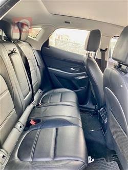 جاگوار E-Pace